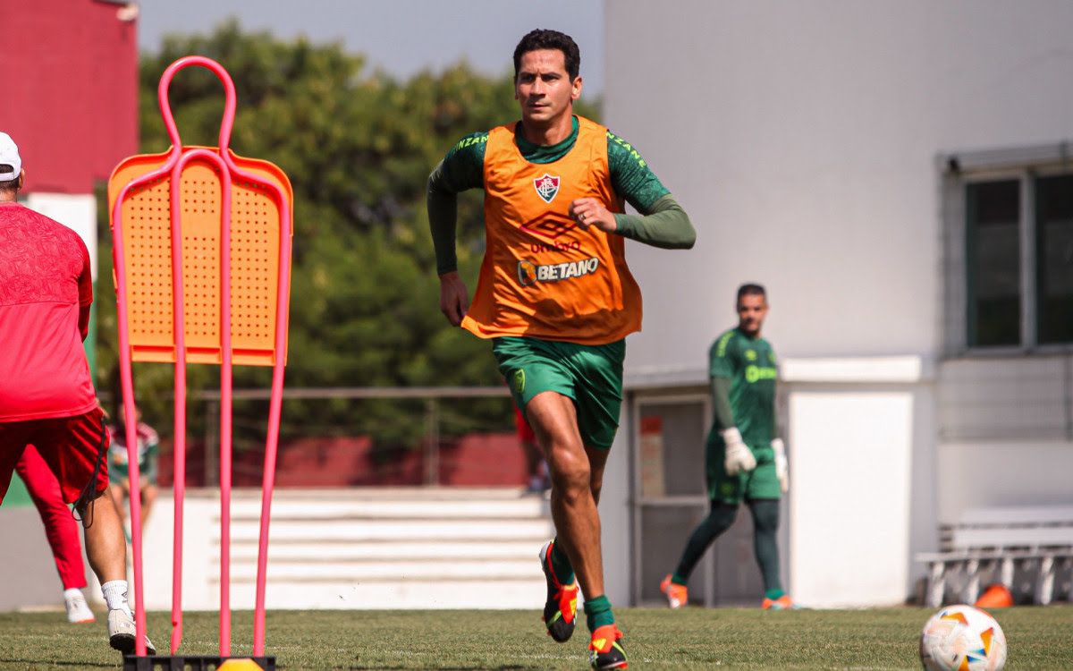 Fluminense se reapresenta no CT com ausência de Paulo Henrique Ganso