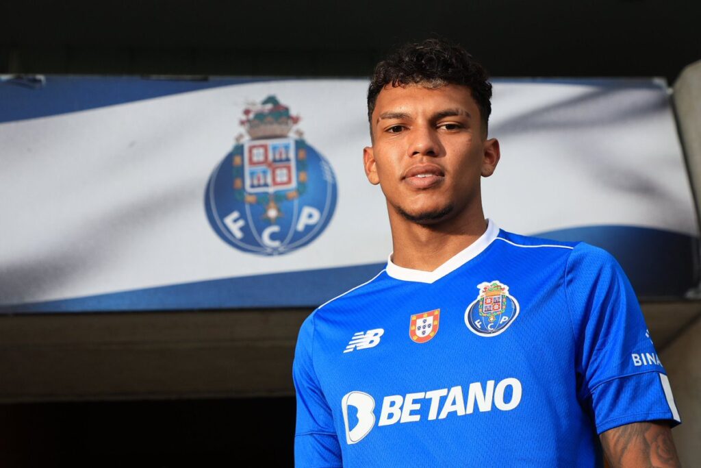 7 pontos sobre Vasco tem interesse em Gabriel Veron, ex-atacante do Cruzeiro: o que saber?