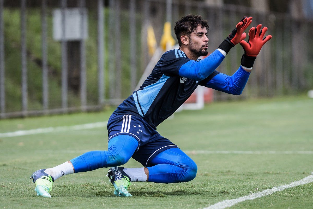 Futebol Goleiro Rodrigo Bazílio se despede do Cruzeiro