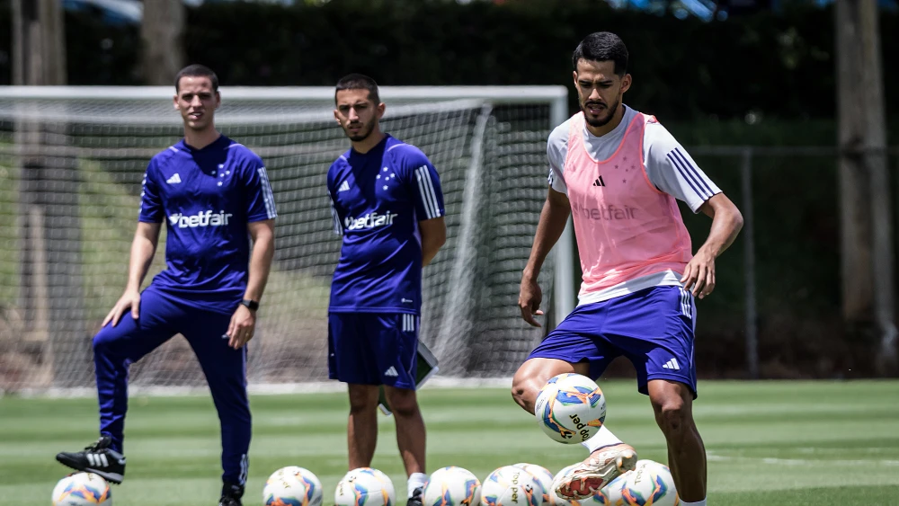Vasco confirma a chegada do zagueiro Lucas Oliveira, ex-Cruzeiro, até 2026