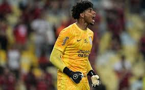 Corinthians pode ficar sem Hugo Souza na estreia do Paulistão devido a registro pendente na CBF