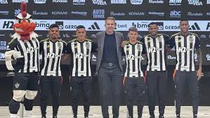 Atlético apresenta novos jogadores na Arena MRV