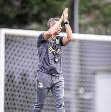 santos-de-pedro-caixinha-se-prepara-para-estreia-no-paulista-contra-o-mirassol