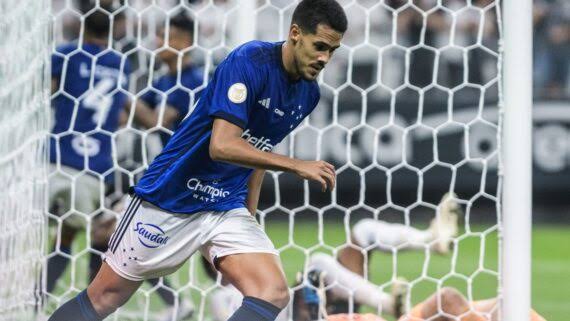 Lucas Oliveira se despede do Cruzeiro e se junta ao Vasco para a temporada 2025