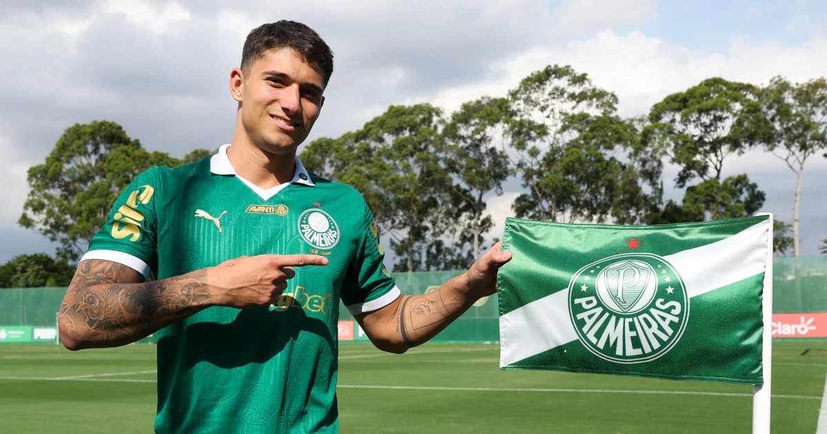 Apresentado, Emiliano Martínez acalma desconfiança da torcida do Palmeiras