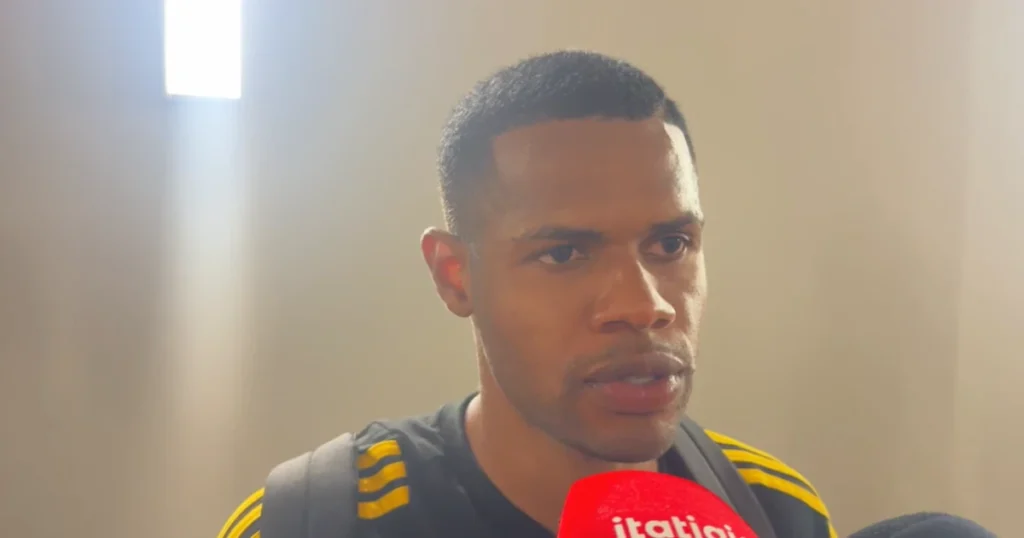 7 pontos sobre Júnior Santos fala sobre expulsão e desfalque no clássico