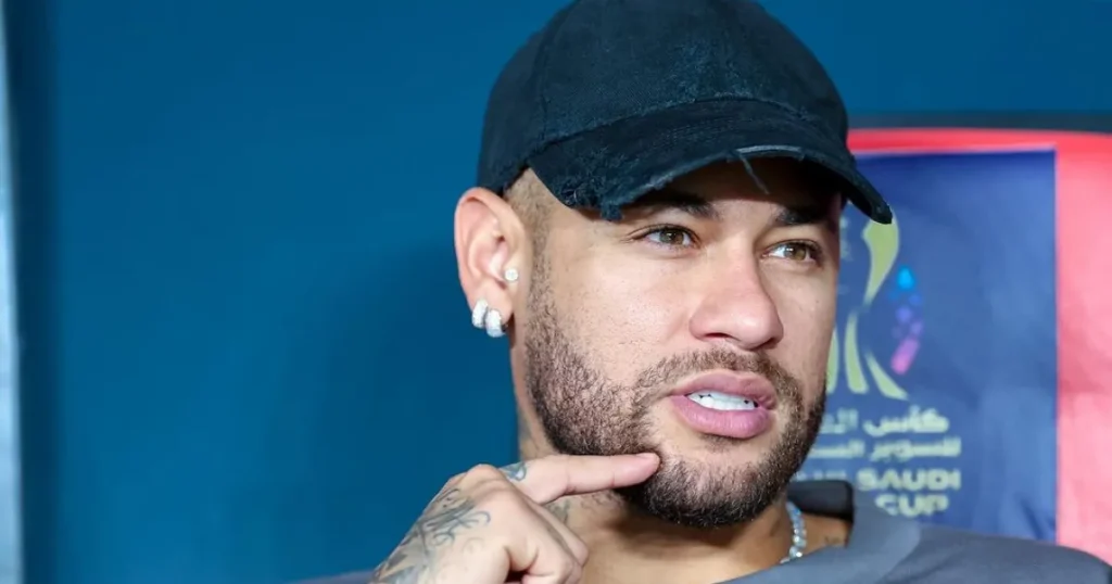 Neymar completa 33 anos: veja tamanho da fortuna do astro do Santos: o que saber?