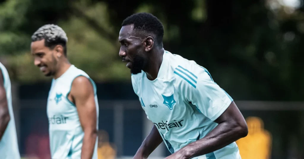 7 pontos sobre Matheus Pereira na Mira do Zenit: Mensagem de Bolasie Gera Mistério nas Redes: o que saber?