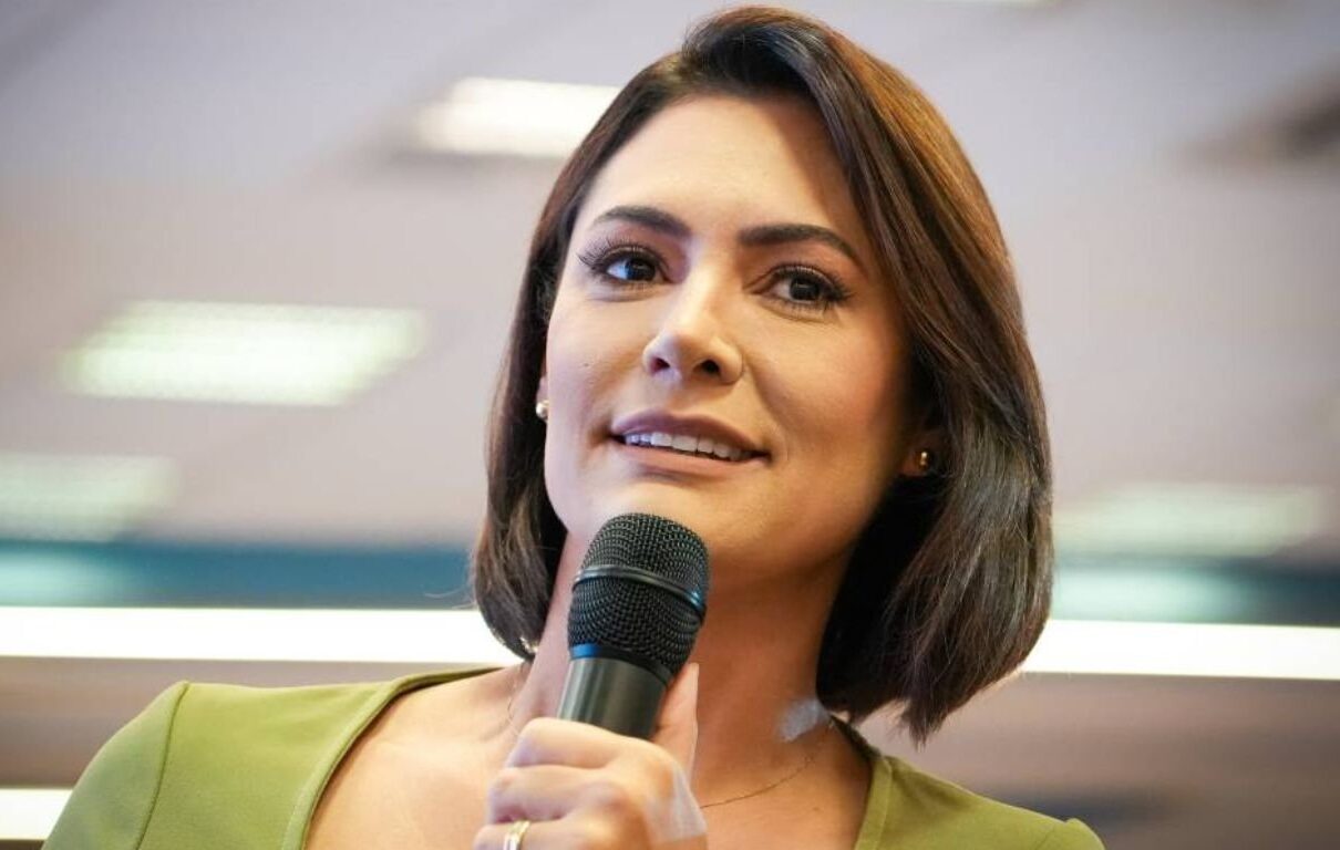 Michelle Bolsonaro, Flávio e o PL em ebulição: o que está por trás da “reunião emergencial”